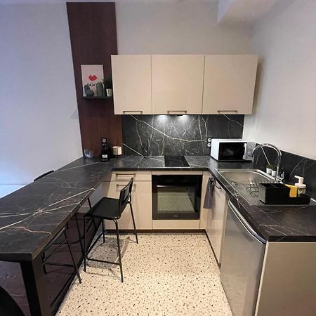 Appartement Au Coeur Du Centre Ville De Carcassonne Esterno foto