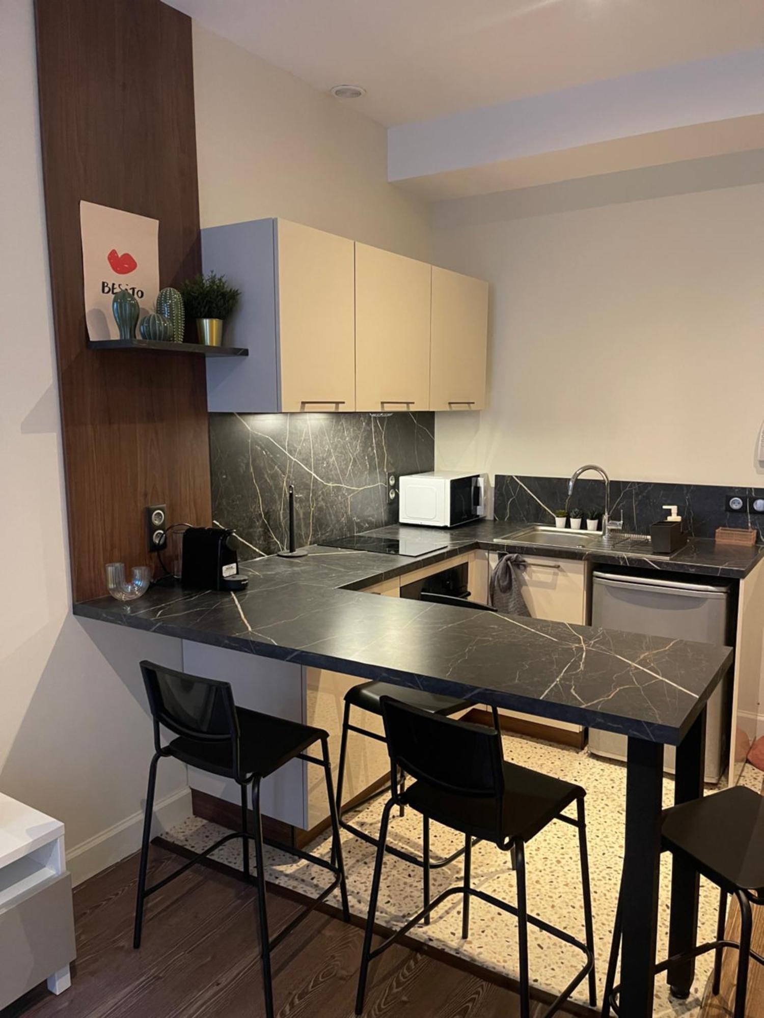 Appartement Au Coeur Du Centre Ville De Carcassonne Esterno foto